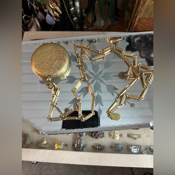 PIDIDDLY LINKS Vintage Antique Brass Double Locket Necklace - Picture 8 of 8